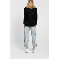 Blazer en logomanía brillante