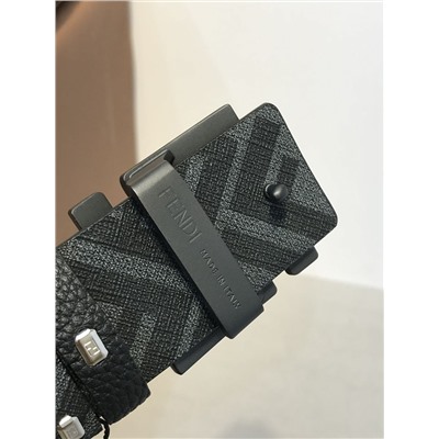 Стильный кожаный ремень   FEND*I