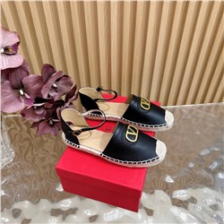 Женские босоножки Valentin*o Garavan*i