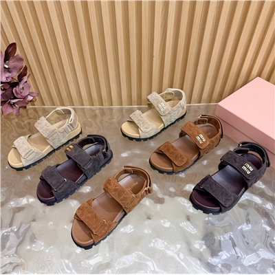 Женские замшевые босоножки  МИ*У МИ*У