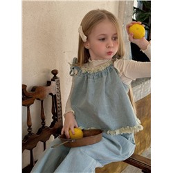 Стильный костюм-двойка: джинсы и топ для девочек 🥰  Материал: хлопок Продавец рекомендует брать размер в соответствии с ростом, если нужно,  чтобы было оверсайз, можно выбрать размер побольше