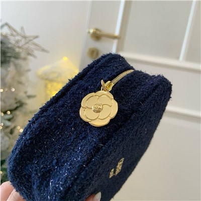 Косметичка из рождественской коллекции  Chane*l 🖤  Идет в красивой коробке