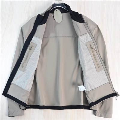 Мужская тонкая куртка