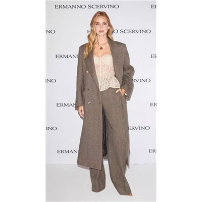 Шикарное длинное пальто высокого класса