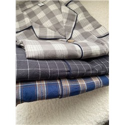 Удобная классическая мужская пижам