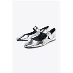 METALLIC LEATHER-EFFECT BALLERINAS