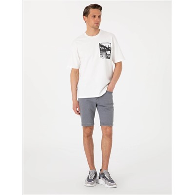 Beyaz Comfort Fit Bisiklet Yaka Tişört