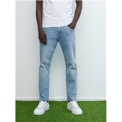 Jeans im Carrot-Fit mit schmalem Bein