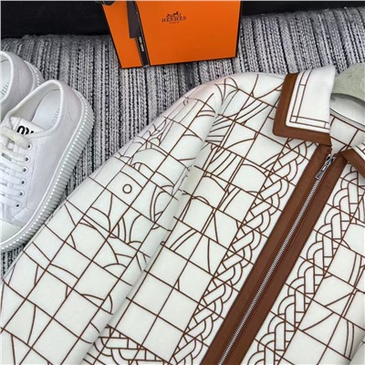 Her*new с двусторонним кашемировым жакетом с лацканами из воловьей кожи была вышита 300 000 игл полностью импортной шелковой нитью YB1: 1 по индивидуальному заказу высокого качества SML