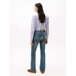 Mid-Rise Stretch Bootcut Jean