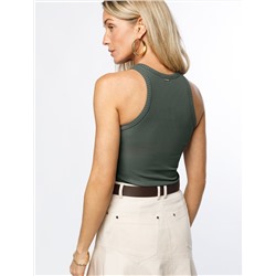 Топ из трикотажа в широкий рубчик