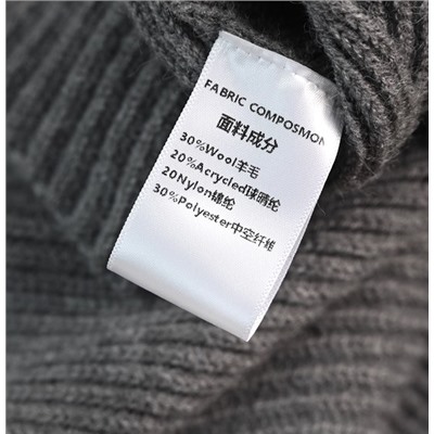 Свитер-пуловер с нишевым дизайном КО*С