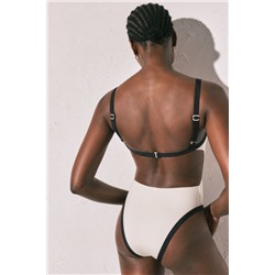 Bañador escote recto blanco semi brillante