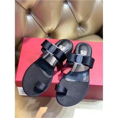 Шлепки Ferragamo