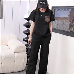 Костюм женский LV