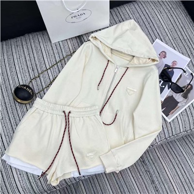 Распродажа  костюм