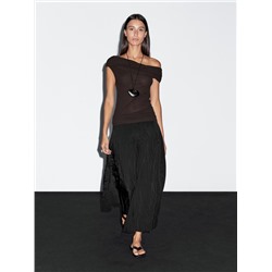 Top cuello asimétrico 100% algodón