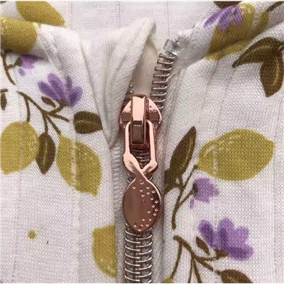 Тонкая кофта на замке для девочек