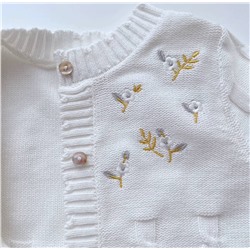 Детский кардиган с вышивкой