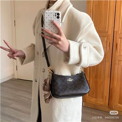 Женская сумка КОУ*Ч