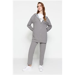 TRENDYOL MODEST Gri Kapüşonlu Fermuarlı Örme Eşofman Takımı TCTSS21EM0091