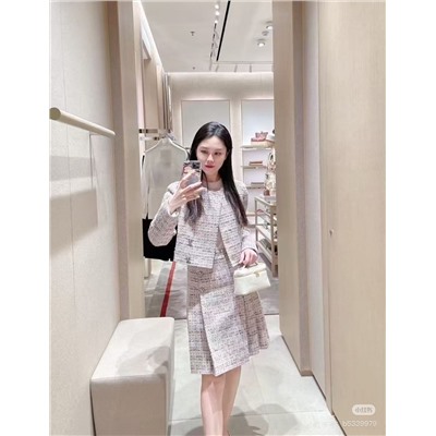 Стильный комплект/костюм из жакета и юбки ЛОРО ПИАН*О