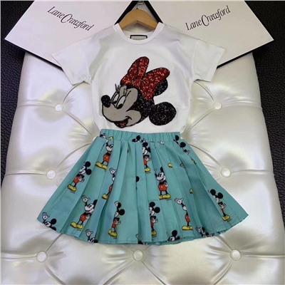 Костюм   на девочку