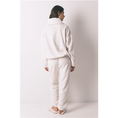 Pijama largo polar gris estampado nubes