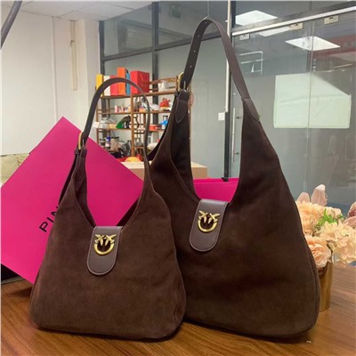 Сумка из замши  Pink*o