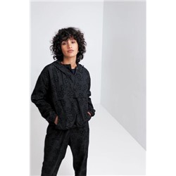 Chaqueta corta canguro