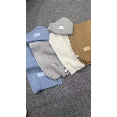 Женские вязаные шарф и шапка   М КОР*С