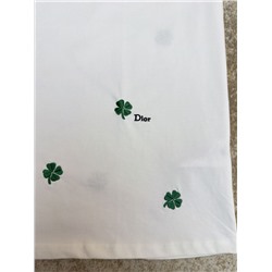 Футболка унисекс со стильной  и нежной вышивкой клевера 2 цвета  ДИО*Р