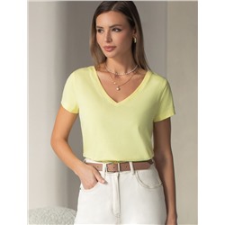 Базовая футболка из премиального хлопка с V образным вырезом