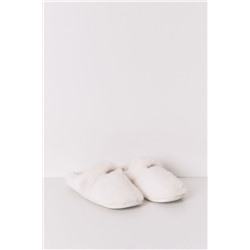 Zapatillas casa mercedita pelo blancas