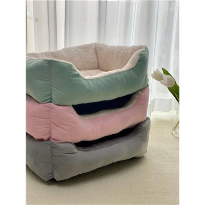 Лежанка для собак и котов