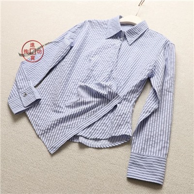 Женская рубашка с ассиметричной плашкой