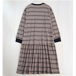 Классическое свободное трикотажное платье