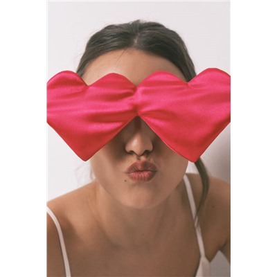 Antifaz dormir corazones rojo