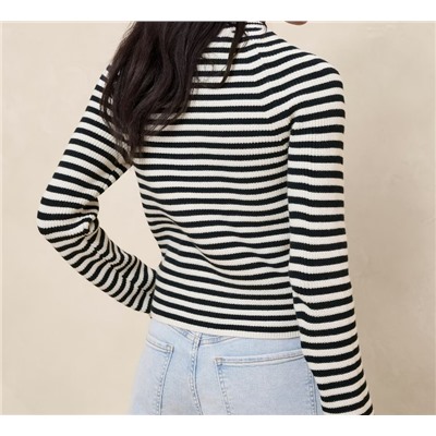 Ribbed Crew-Neck Pullover Sweater