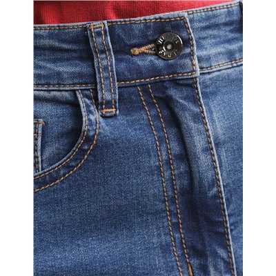 Джинсы трубы с декоративной стиркой из эластичного денима средней плотности