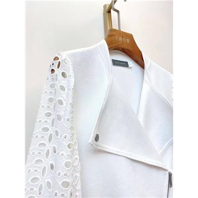 Женский летний бомбер с ажурными рукавами