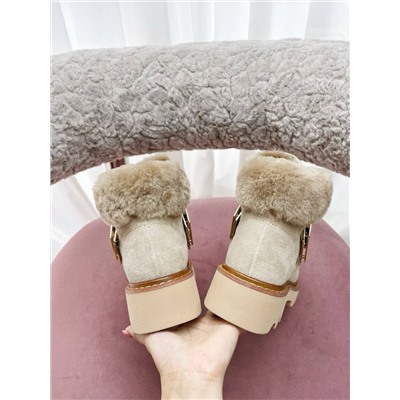 Теплые ботинки