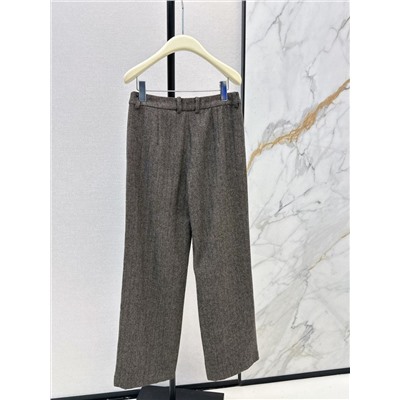 Модные и красивые брюки в елочку высокого класса на раннюю весну