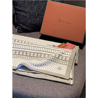 Теплый плед /покрывало из смесовой шерсти   Lor*o Pian*a