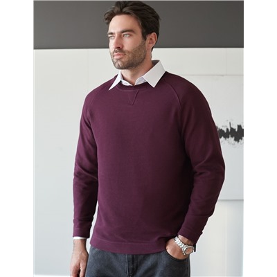 Джемпер базовый из мягкого фактурного трикотажа с круглым воротом