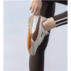 Кроссовки в ретро