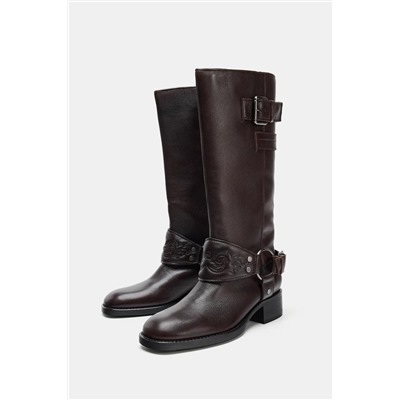 LEATHER FLAT EMBROIDERED BOOTS