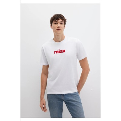 Mavi Kırmızı Miav Baskılı Beyaz Tişört Regular Fit / Normal Kesim 067153-622