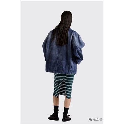 Джинсовая куртка модель унисекс   Prad*a 🤍