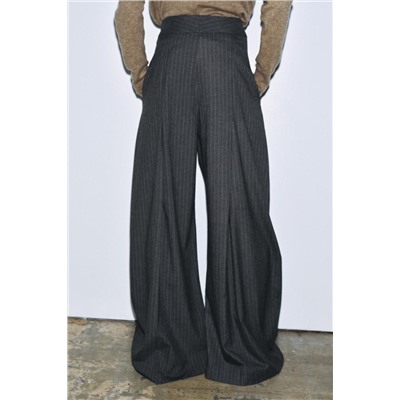 PANTALÓN RAYA DIPLOMÁTICA PINZAS ZW COLLECTION